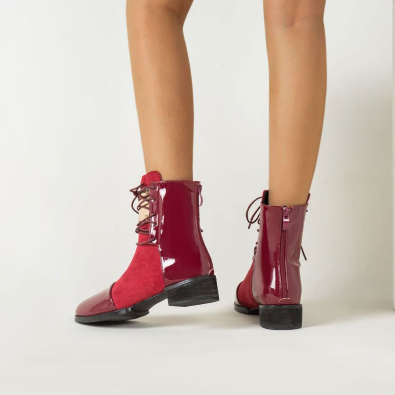 Contrast Panel Metal Trim Lace Up Faux Leather Ankle Boots - Red